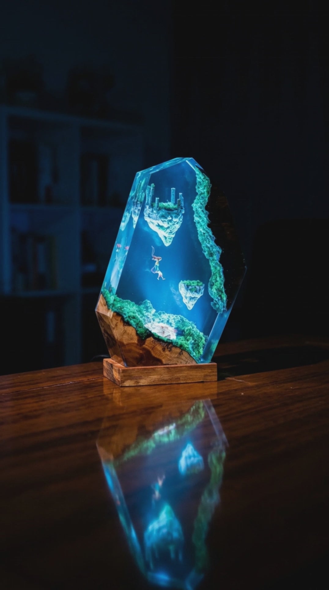 Zelda Sky Islands Resin Art Lamp - Handcrafted by Jisoo 🟢💚✨